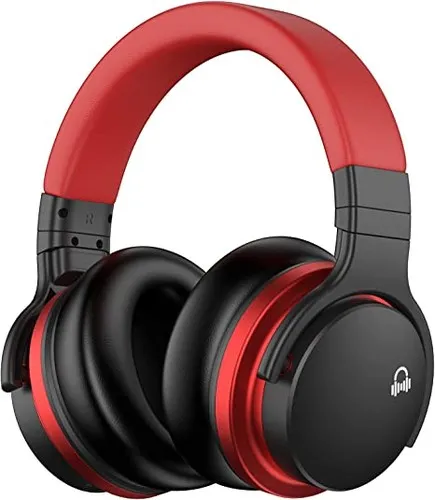 Black over-ear headphones with noise cancelling, deep bass, and 30 hours of playtime - perfect for travel and work. MOVSSOU E7.